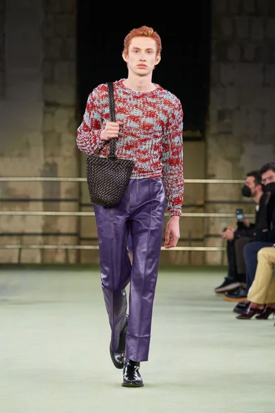 Look 23